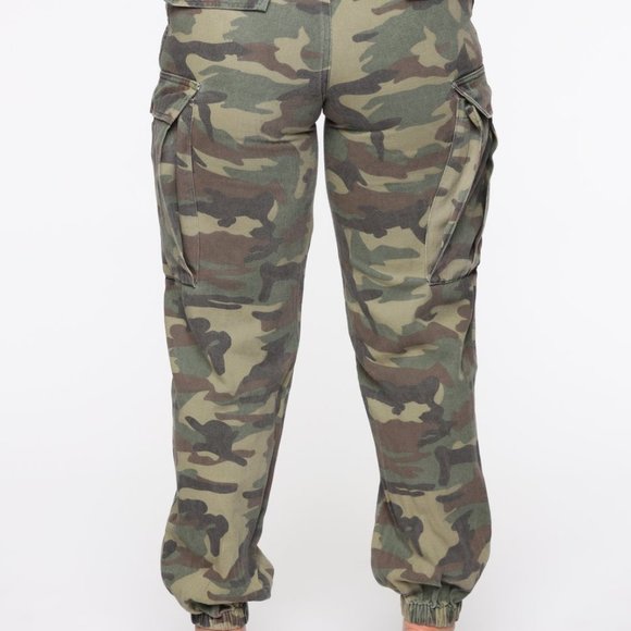 Oversized Camo Cargo Pant Joggers - Picture 3 of 4